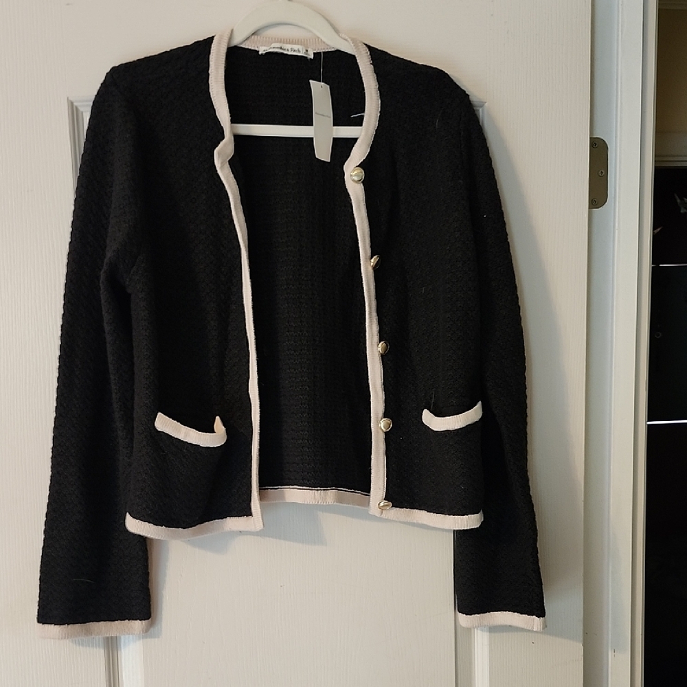 Abercrombie & Fitch Black Cardigan with White EdgingEverett! New